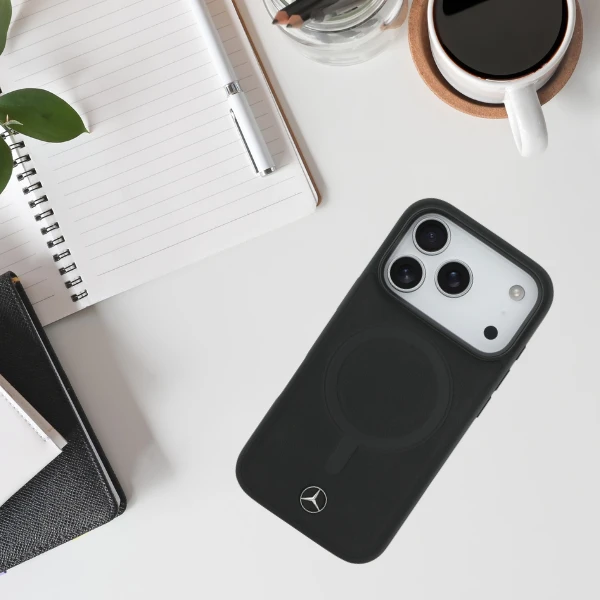 Dėklas Mercedes Plain Smooth Leather MagSafe skirtas Apple iPhone 17 Pro juodos spalvos aprašymas - Prekės nuotrauka