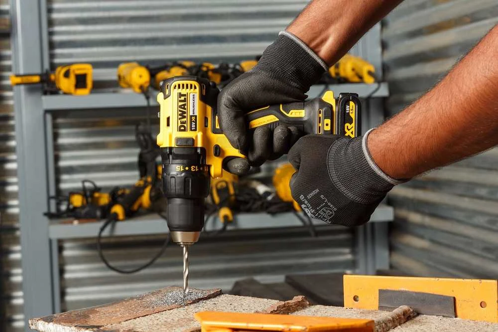 Suktuvas-gręžtuvas DeWalt DCD777D2T; 18 V; 2x2,0 Ah akum.