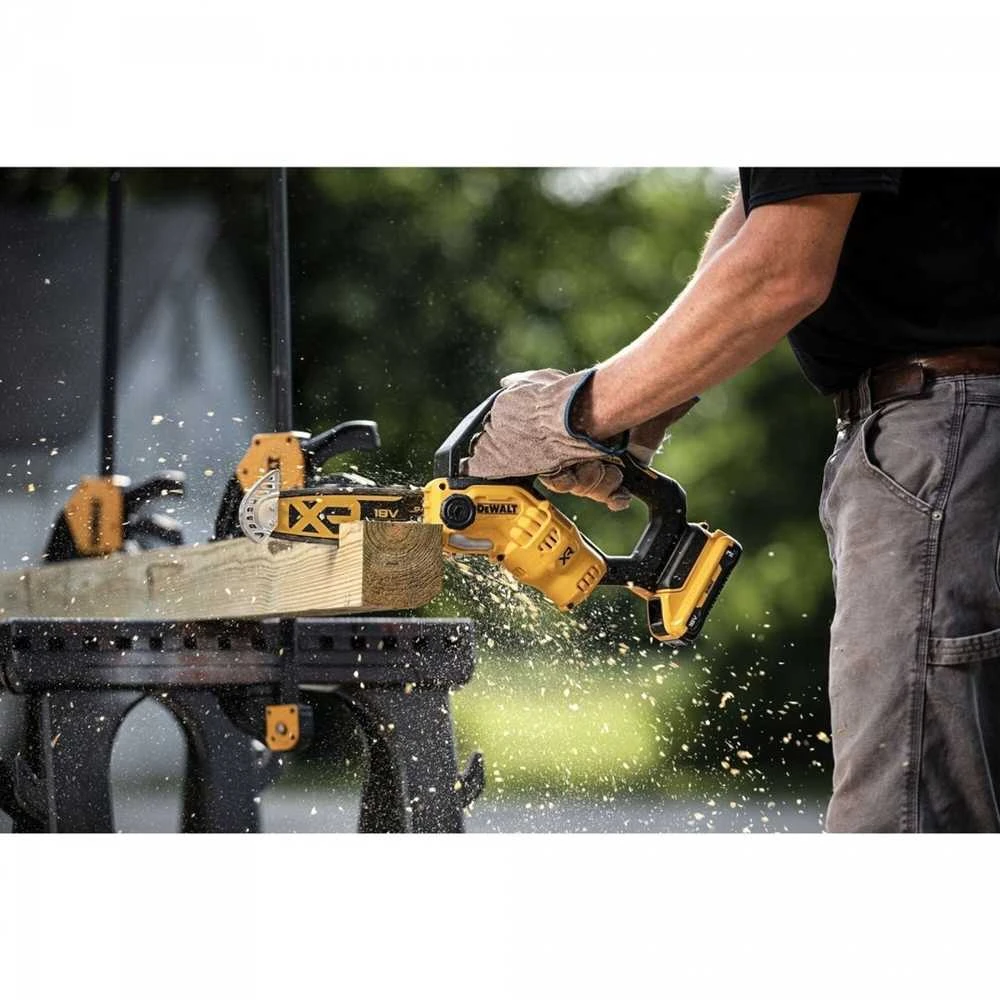Akumuliatorinis grandininis pjūklas DeWalt DCMPS520N-XJ (be akumuliatoriaus ir pakrovėjo)