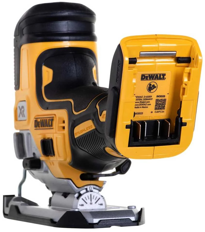 DEWALT akumuliatorinis siaurapjūklis DCS335NT 18V be akumuliatoriaus ir kroviklio su lagaminu TSTAK