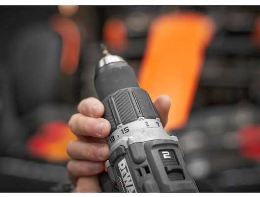 DeWalt MCLAREN DCD85MP2T Drill Driver 18V Juodas, Geltona