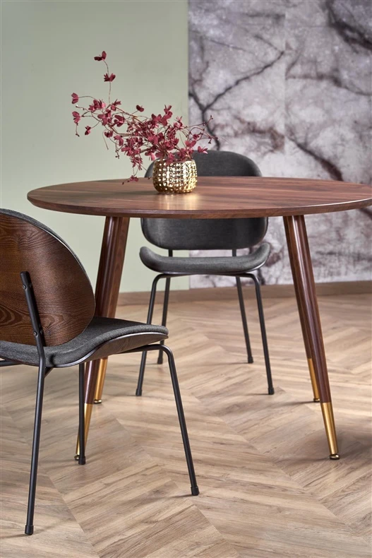 Actona Dining table. ruda. 110 cm x 100 cm x 72 - 76 cm