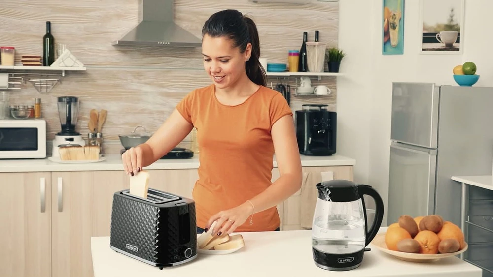 Skrudintuvas TO280C ELDOM Toaster TOSTI, bun rack, defrost system, juodas