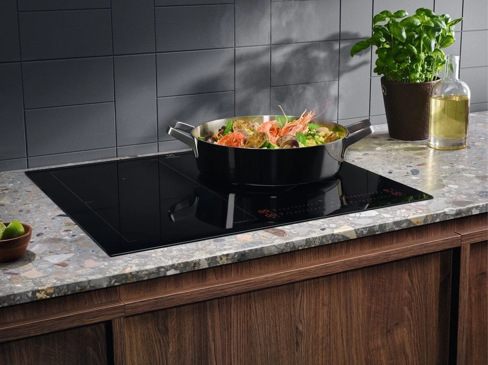 60 cm pločio indukcinė kaitlentė Electrolux EIS62453