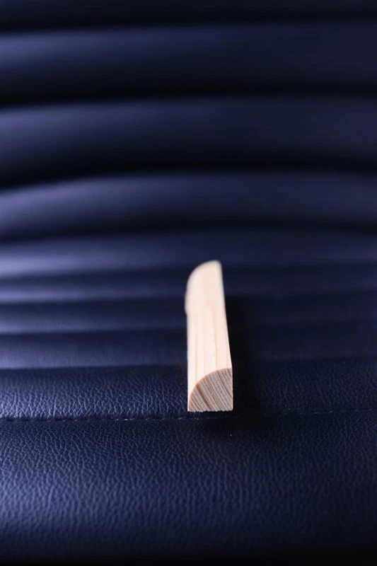 FINISHING STRIP 18X18X2400MM PINE