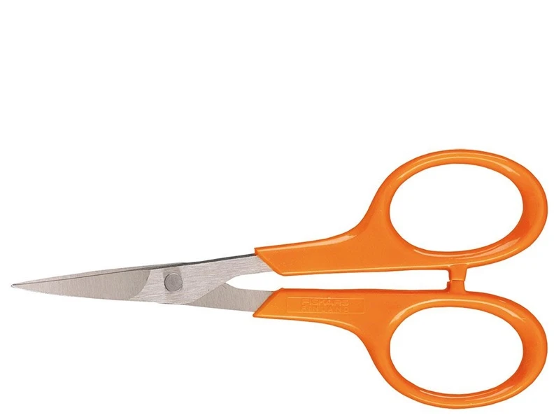 FISKARS Classic lenktos žirklės manikiūrui, 10 cm (1000813)