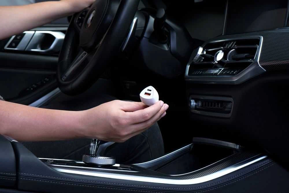 Įkroviklis automobilinis Forcell (CC50-1A1C) (1xUSB-C; 1xUSB; 5A 38W) baltas