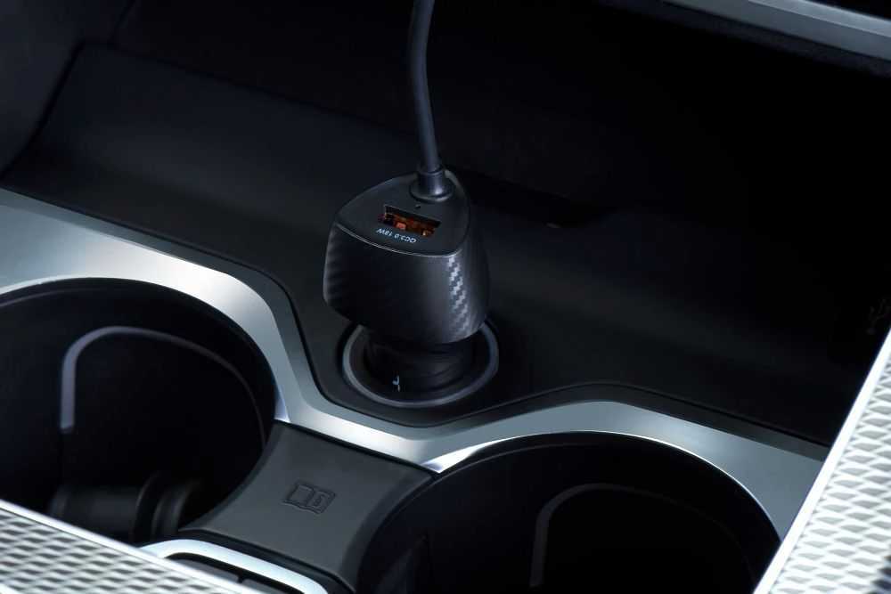 Automobilinis įkroviklis Forcell F-Energy Carbon USB A QC3.0 PD 3A 38W su laidu USB C CC50-1AC juodas