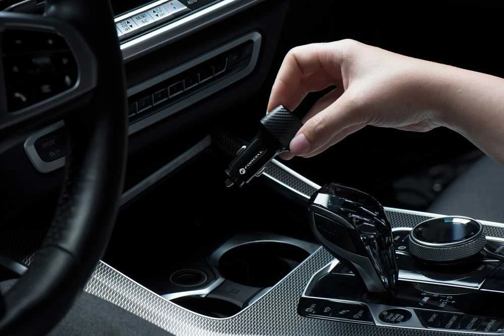 Automobilinis įkroviklis Forcell F-Energy Carbon 2 x USB A QC3.0 3A 36W CC50-2A juodas