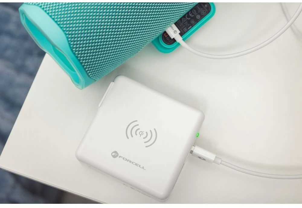 Daugiafunkcis įkroviklis Forcell F-Energy 4in1 2 x USB A + USB C 15W + išorinė baterija 8000mAh + belaidis įkrovimas baltas
