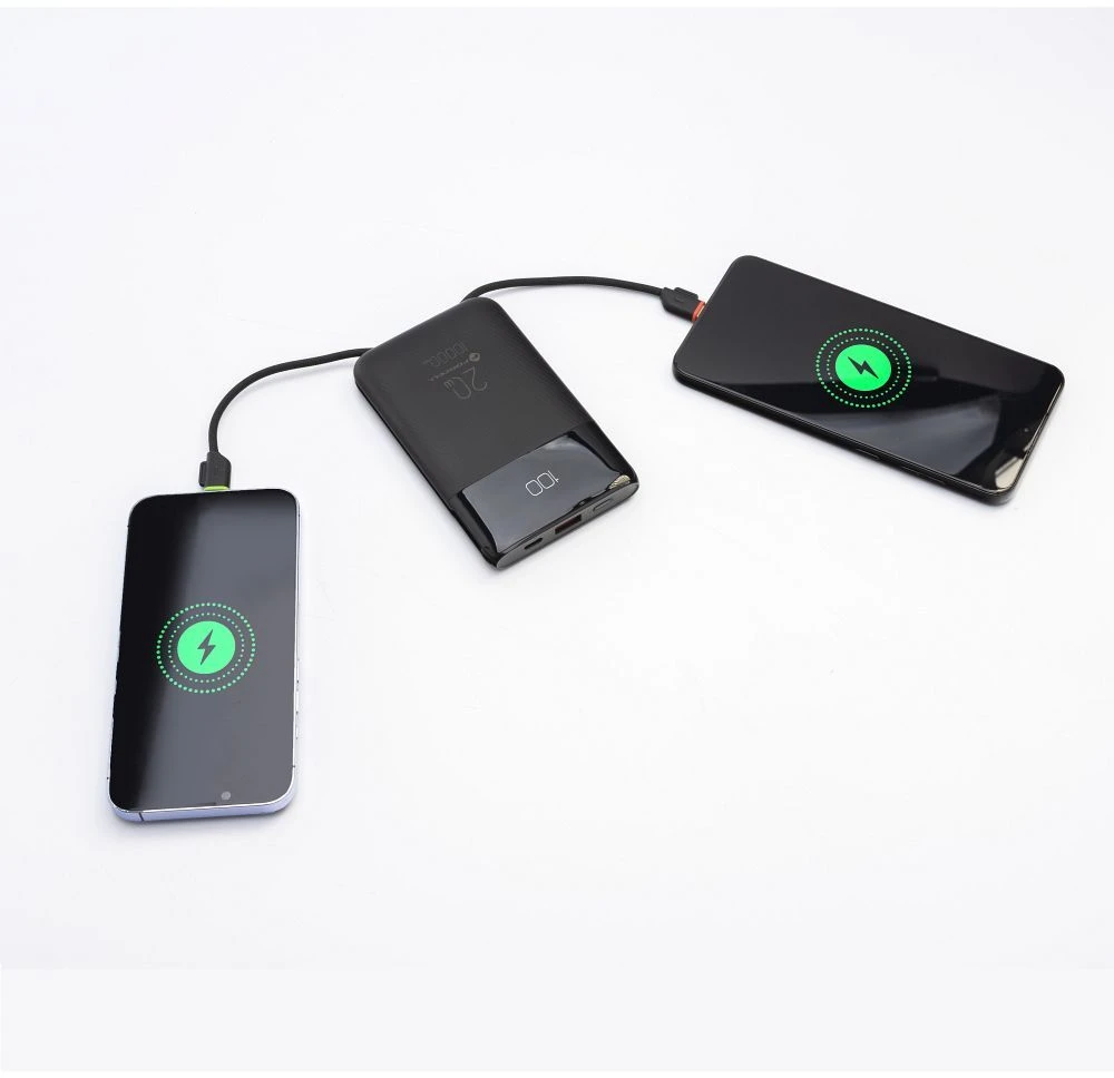 FORCELL F-ENERGY F10K6 daugiafunkcis nešiojamas įkroviklis su įmontuotais C tipo ir „Lightning“ laidais PD QC3.0 3A 22,5W 10000 mAh juodas