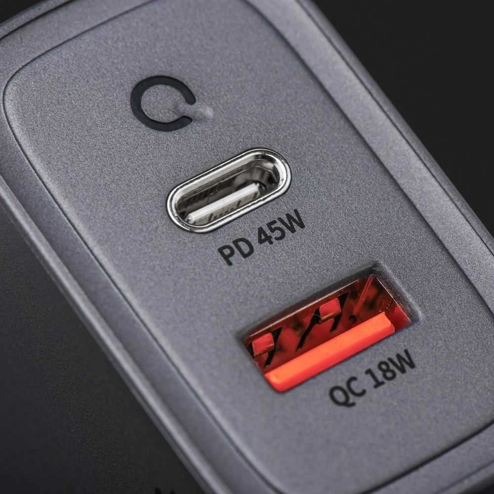 Įkroviklis Forcell F-Energy (1xUSB-C;1xUSB 4A 45W) juodas