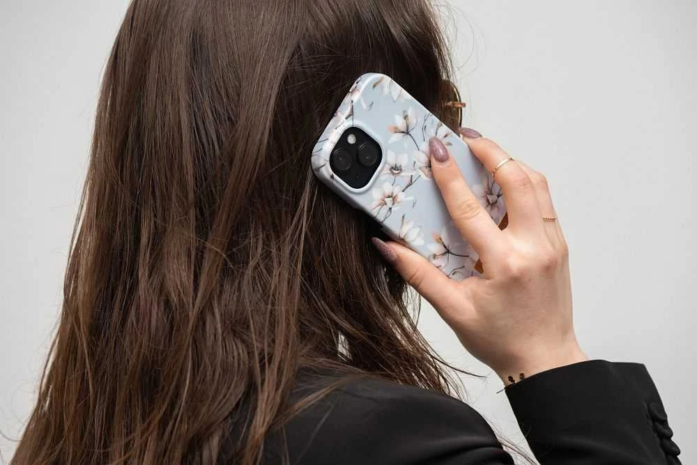 „iPhone 14 PLUS“ dėklas „Forcell F-Protect Mirage“, suderinamas su „Magsafe“ pavasarinių gėlių imitacija.