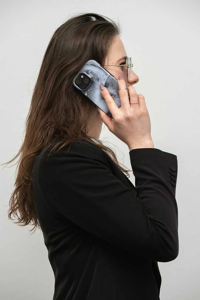 „iPhone 14 PLUS“ dėklas „Forcell F-Protect Mirage“, suderinamas su „Magsafe“ marmuro rūko spalvos dėklu.