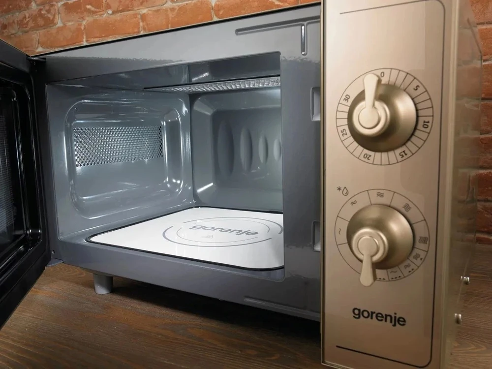 Mikrobangų krosnelė Gorenje BM235CLB