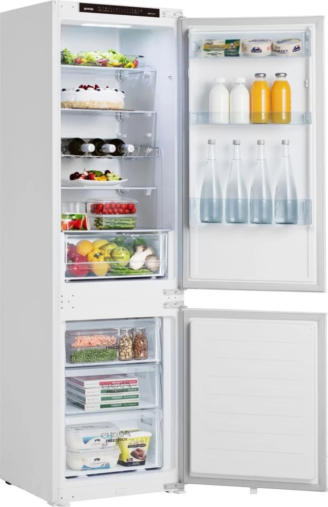 Šaldytuvas Gorenje Integrerat kyl /frysskåp med NoFrost DualAdvance för frostfri förvaring och separat luftcirkulation i kyl och frysdelen. CrispZone hjälper till att hålla frukt och grönsaker färska längre, medan SuperCool säkerställer snabb nedkylning efter inköp.