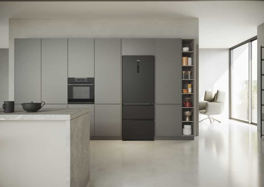 Haier 3D 70 Serie 5 HTR5719ENPT Freestanding 528 L Juodas