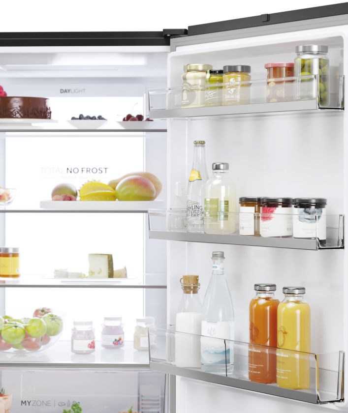 Haier 3D 70 Serie 5 HTR5719ENPT Freestanding 528 L Juodas