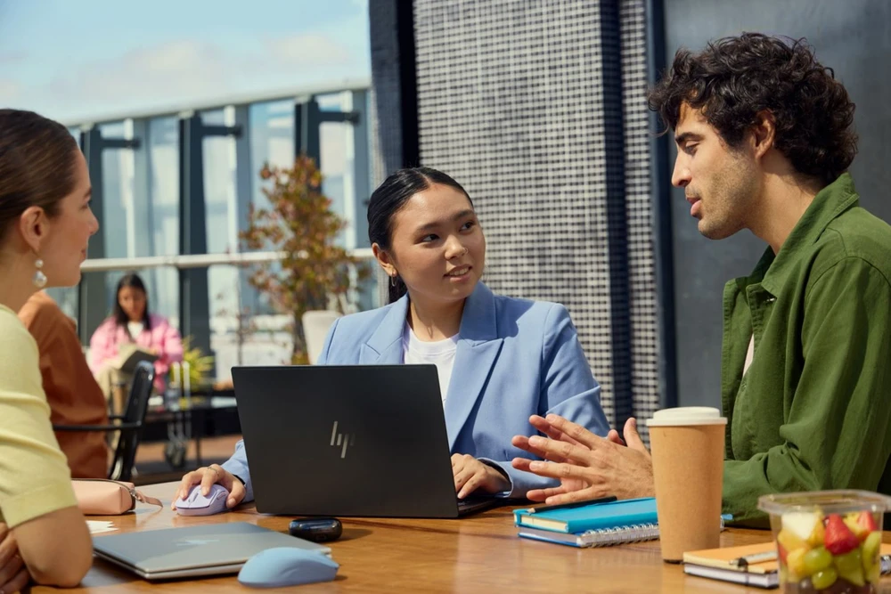 Hewlett Packard (HP) HP 400 Quiet Mėlyna Belaidė pelė