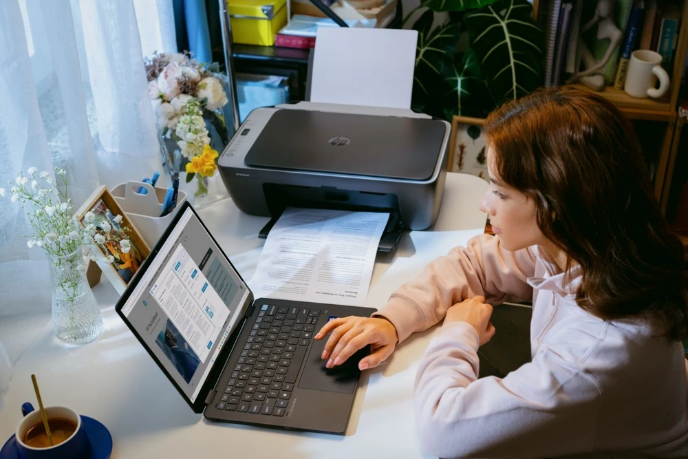 „Hewlett Packard“ (HP) „HP DeskJet 2920“ belaidis daugiafunkcis spalvotas spausdintuvas, „Instant Ink“