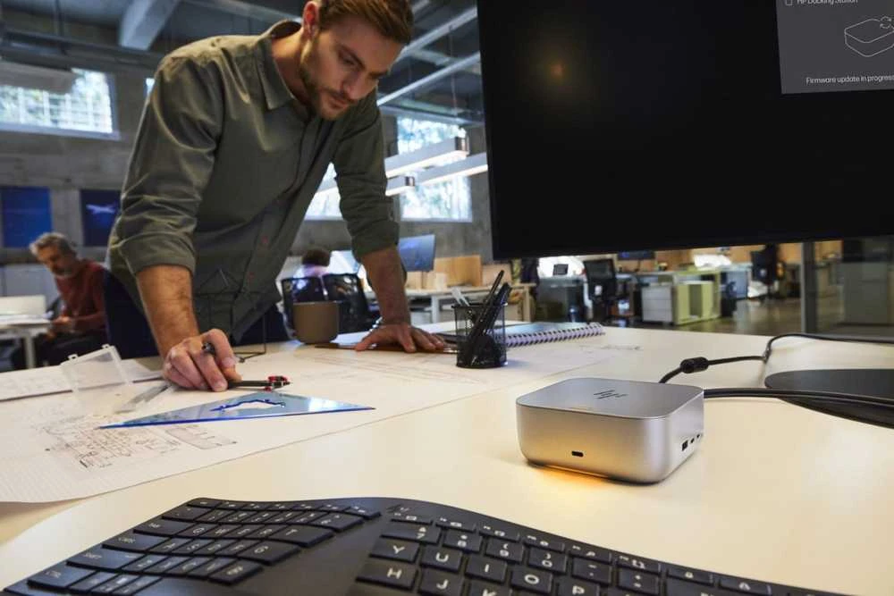 Hewlett Packard (HP) HP Thunderbolt 4 Ultra 280W G6 Dock TBT4 USB-C HDMI RJ-45 2xUSB-C 2xDP 5xUSB (EU)