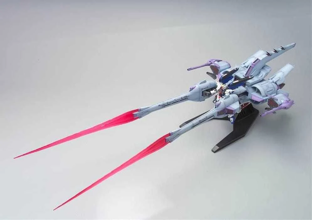 Bandai HG 1/144 METEOR UNIT + FREEDOM GUNDAM