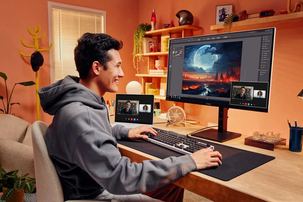 Monitorius HP OMEN Transcend – 240 Hz | 4K | OLED | 31,5 colio