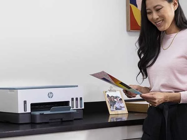Hewlett Packard (HP) HP Smart Tank 720 AIO daugiafunkcis spausdintuvas Spausdintuvas - A4 spalvotas rašalinis, spausdinimas / kopijavimas / nuskaitymas, automatinis dvipusis spausdinimas, WiFi, 15 psl./min., 400–800 puslapių per mėnesį
