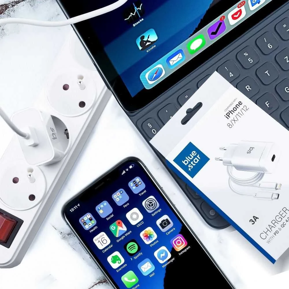 BlueStar Telefono įkroviklis Blue Star USB C QC3.0 PD 3A 18W + laidas USB C - Lightning TFK-TC-1099C baltas