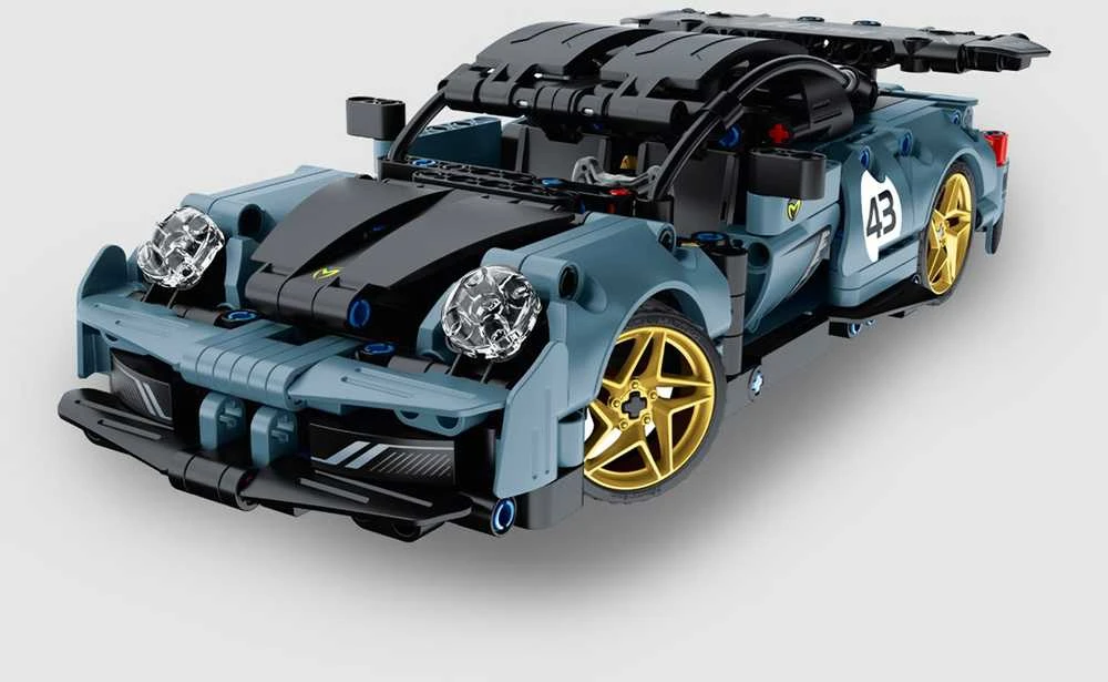 „im master iM.Master“ nuotoliniu būdu valdomo superautomobilio grafito konstruktoriai, 449 detalės