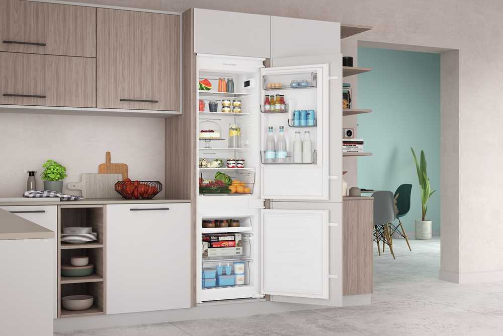 Šaldytuvas Indesit INC18 T112 baltas built-in fridge-šaldiklis