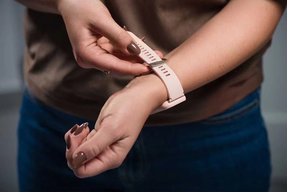 Išmanusis laikrodis TITMO E-100 (TFT, bluetooth call) pink