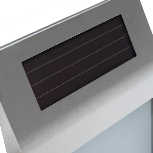 Izoxis Saulės energija maitinamas šviečiantis namo numeris