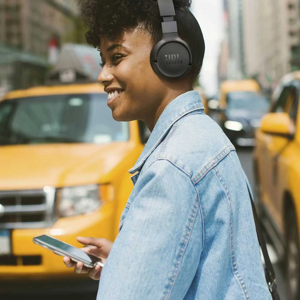 JBL Tune 670 NC belaidės ausinės, Juodos spalvos