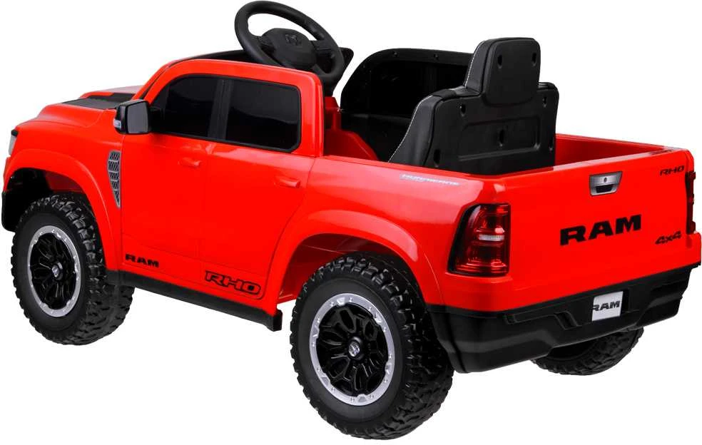 Jokomisiada Baterija-powered electric car RAM pickup for children 4x4 + remote control PA0322