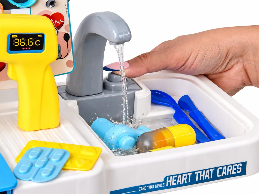 Jokomisiada Doctor's set for children MEDICAL CENTER - doctor's office 92 pieces ZA6582