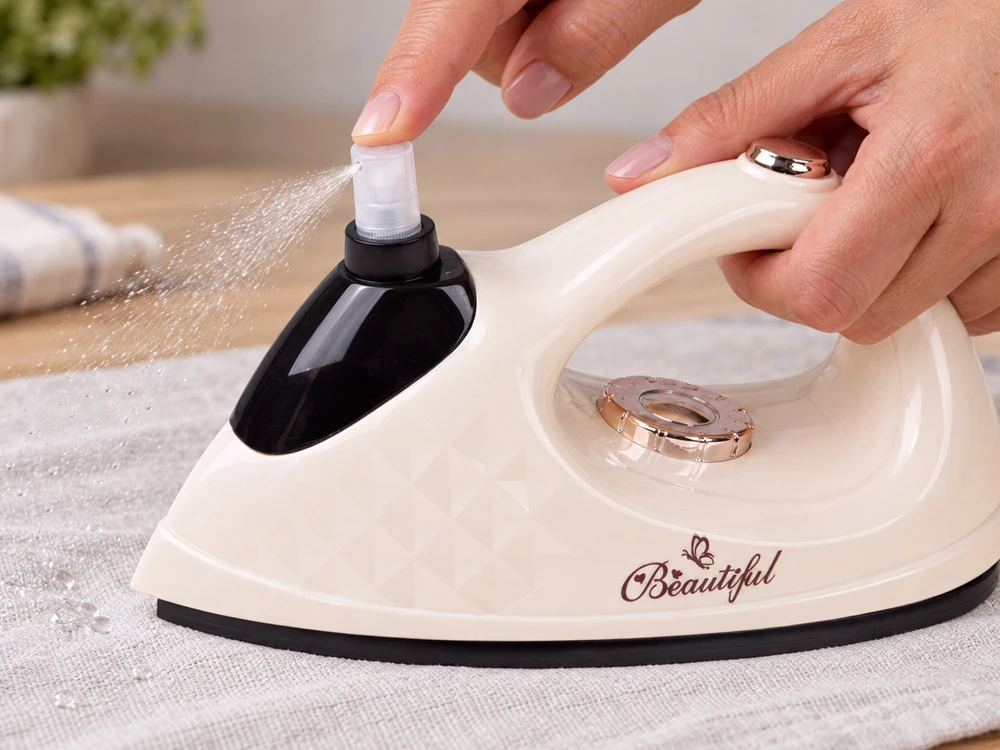 Jokomisiada IRON for children Series: Small household appliances - spray and vibration ZA6212