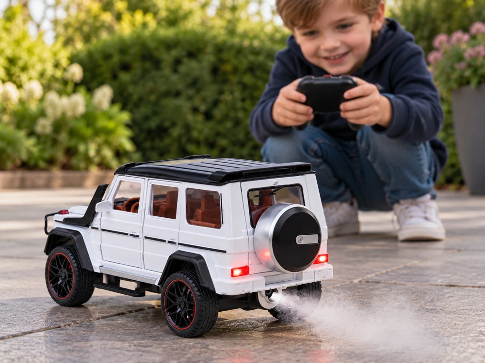 Jokomisiada Remote-Controlled Brabus G800 Metal Car with Opening Doors and LED Lights RC0771