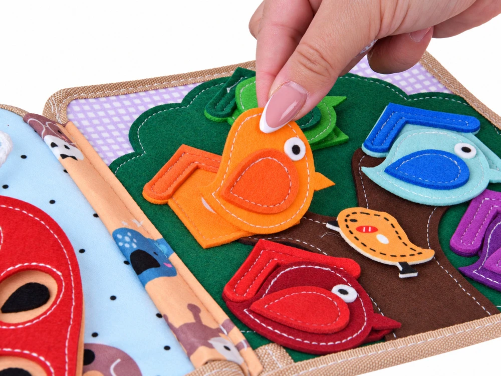 Jokomisiada Sensory manipulation book with Velcro and moving elements ZA6600