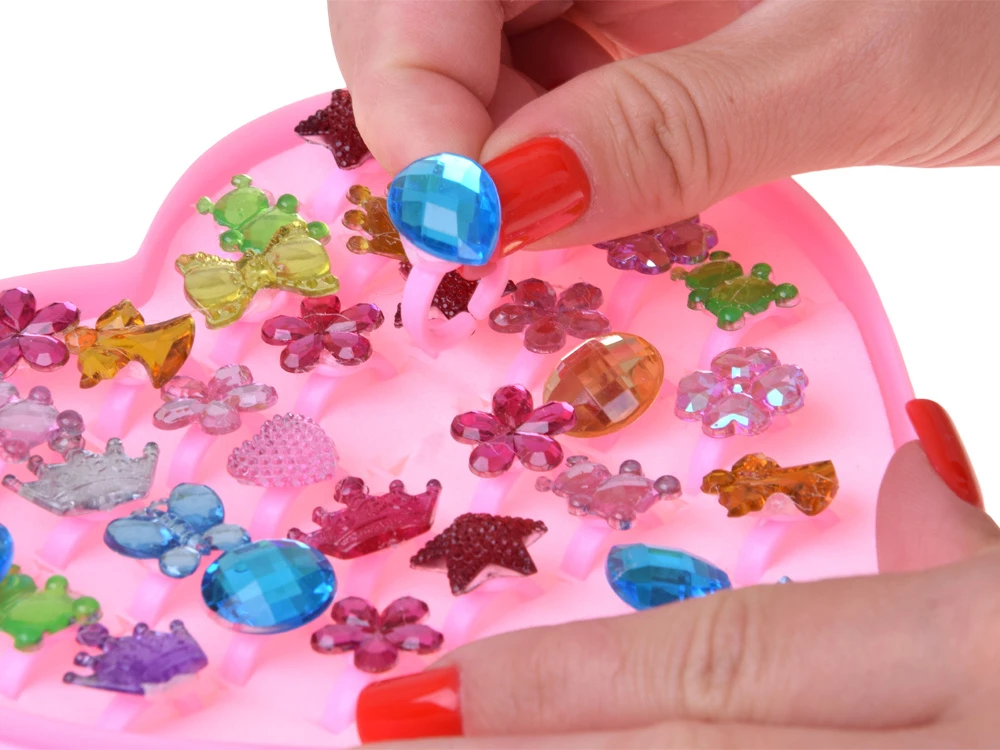 Jokomisiada Set of rings for girls, 36 pieces. Jewelry in a box ZA6295