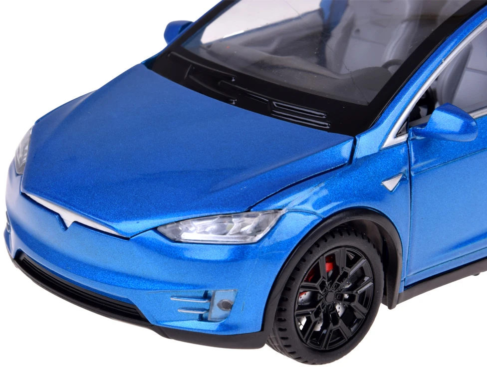 Jokomisiada Tesla Model X RC 1:22 Die-Cast Remote-Controlled Car with LED Lights and Smoke Effect RC0772