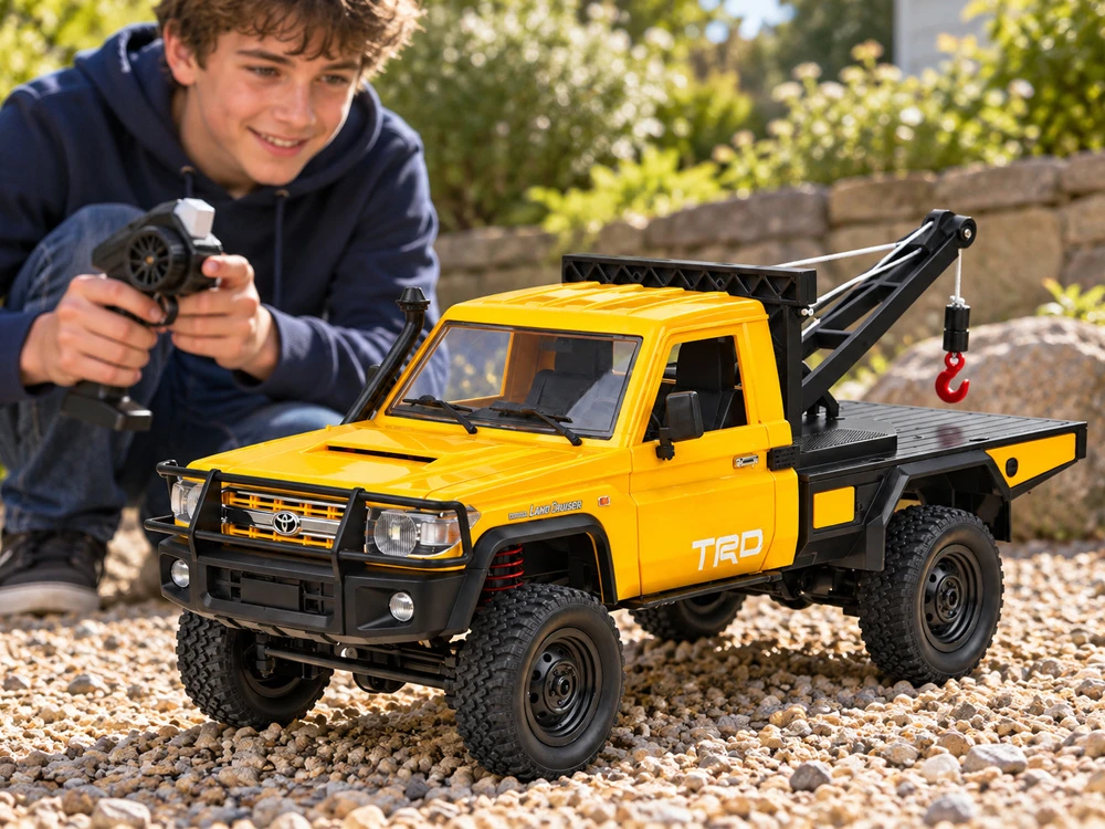 Jokomisiada Toyota Land Cruiser 1:12 4×4 Remote Control Car with Winch RC0766