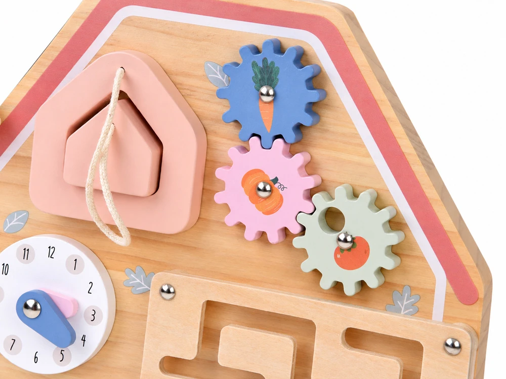 Jokomisiada Wooden Farm Busy Board – Sensory House with Animal Maze ZA6485