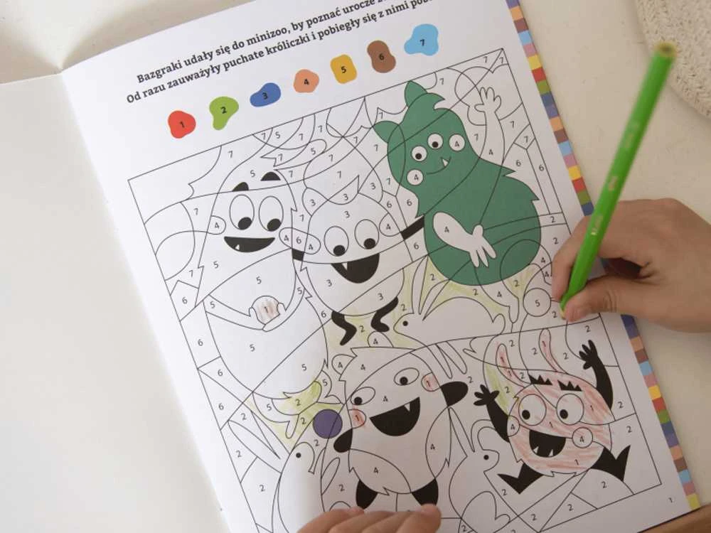 Kapitan Nauka Captain Science Doodles and Cute Animals KS1192