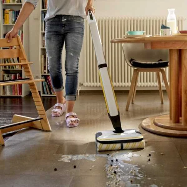 Grindų plovimo mašina Karcher FC 7 Cordless (1.055-701.0)