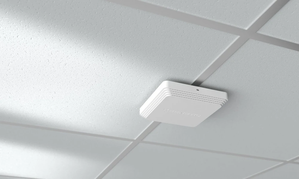 „Keenetic Voyager Pro“ 4 vnt. pakuotė (KN-3510) AX1800 Mesh Wi-Fi 6 maršrutizatorius/ilgintuvas/prieigos taškas su 2 prievadų gigabito išmaniuoju komutatoriumi ir maitinimu per Ethernet. 4 vnt. pakuotė.