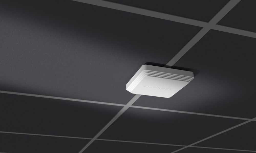 „Keenetic Voyager Pro“ 4 vnt. pakuotė (KN-3510) AX1800 Mesh Wi-Fi 6 maršrutizatorius/ilgintuvas/prieigos taškas su 2 prievadų gigabito išmaniuoju komutatoriumi ir maitinimu per Ethernet. 4 vnt. pakuotė.