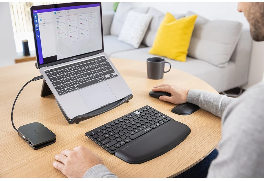 Leitz Kensington SmartFit Nešiojamojo kompiuterio stovas Juoda 43,2 cm (17")