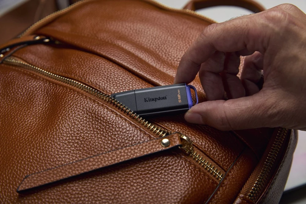 Kingston Technology DataTraveler 512GB Portable USB 3.2 Gen 1 Exodia Juodas/Violetinė