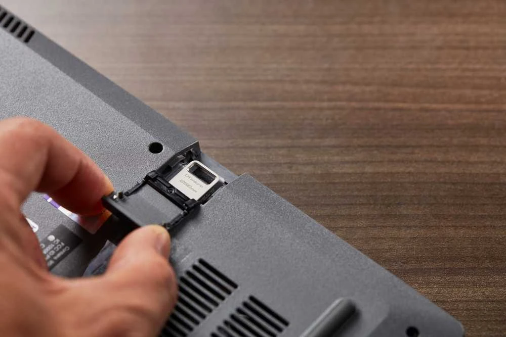 „Kingston“ | USB 3.2 atmintinė | „DataTraveler micro“ | 256 GB | USB A tipo | Sidabrinis